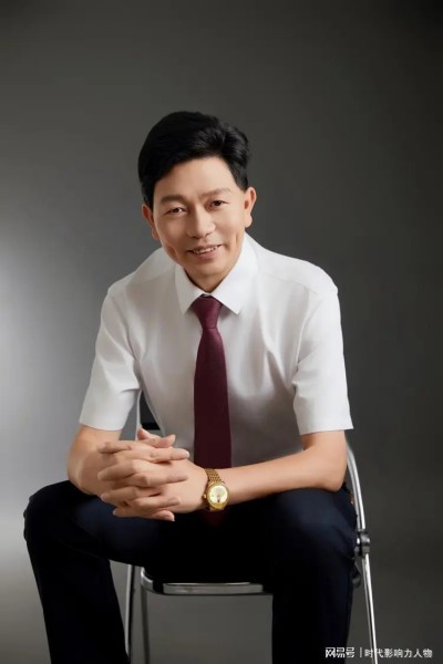 李乘伊教授获评“中医泰斗”称号