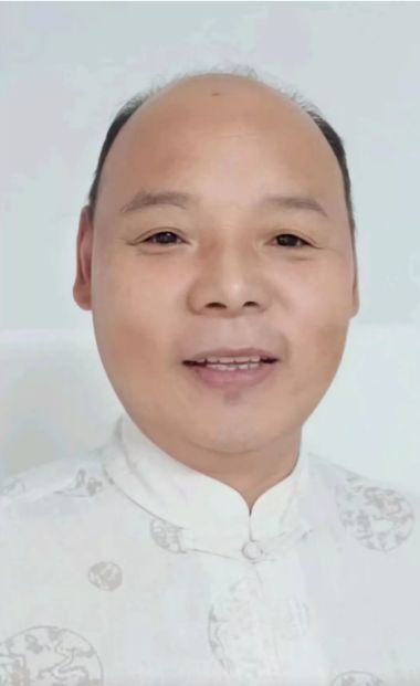 恭贺李新强李氏古针挑疗法第四代优秀传承人 荣获“国医泰斗”荣誉称号